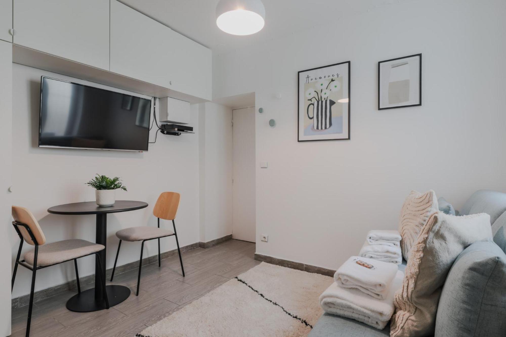 Apartment Cmg Batignolles - Lechapelais Ii